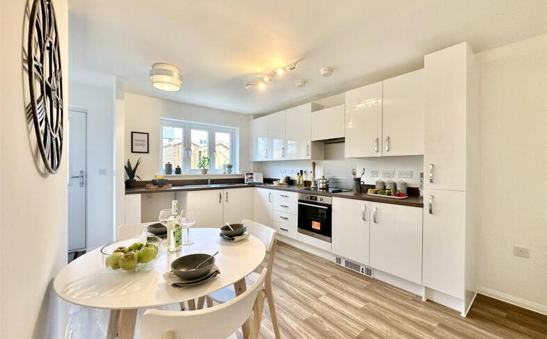 362 Kitchen