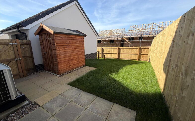 Plot 110 garden 
