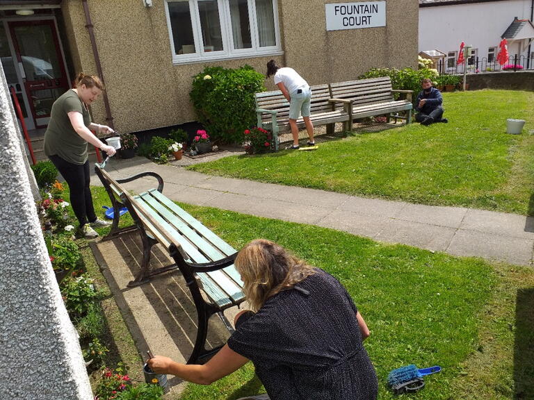 LiveWest staff volunteer at Fountain Court