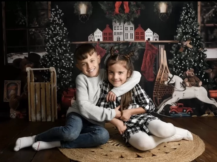 Jake and Megan in the professional photo.