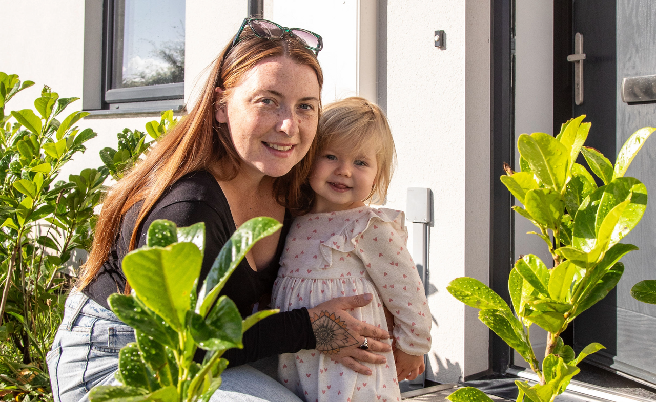 Image of Danielle and her young daughter mentioned in this story.