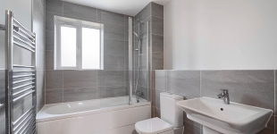 3 bed bathroom